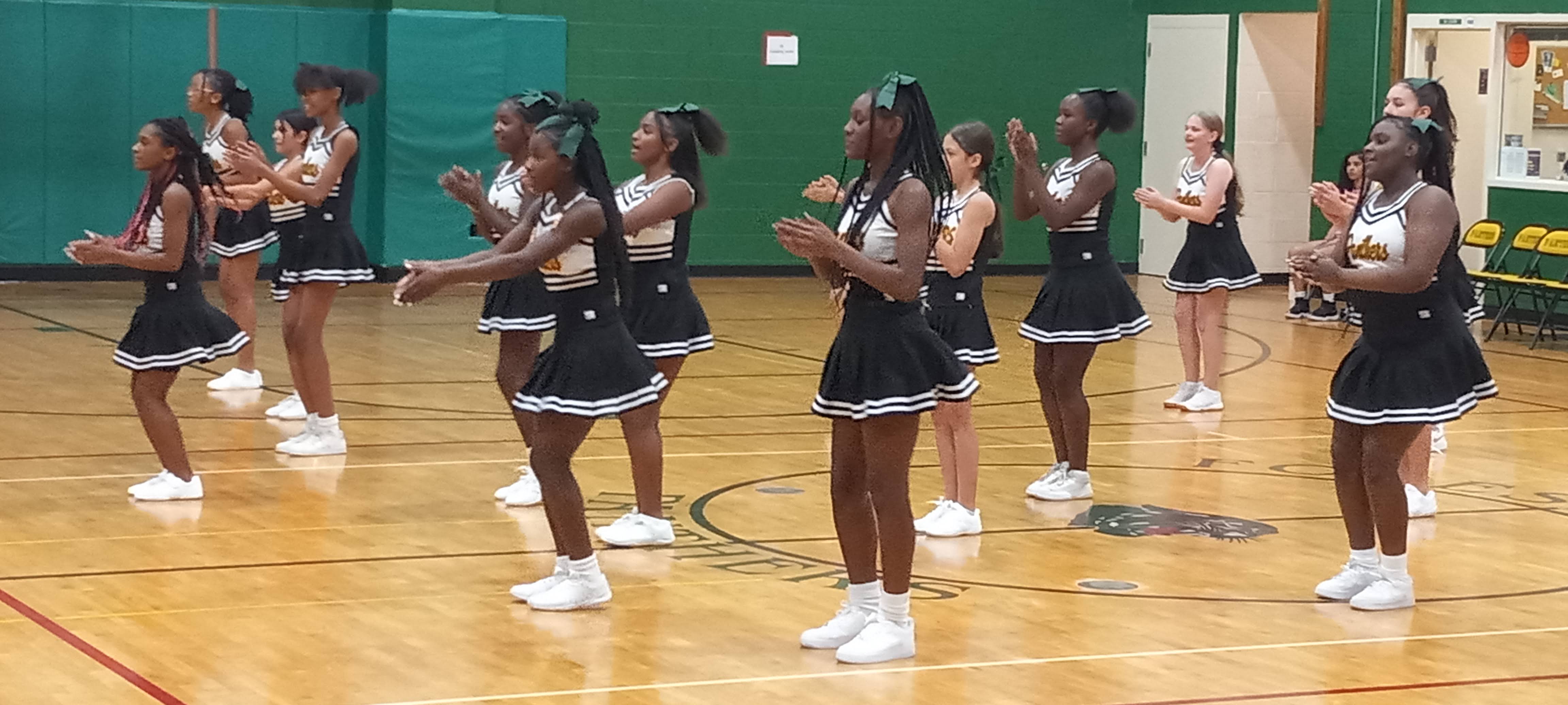 FPMS Cheerleaders