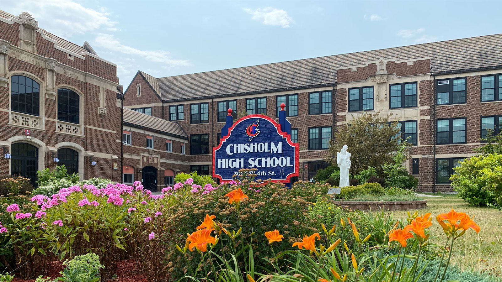 Chisholm High School