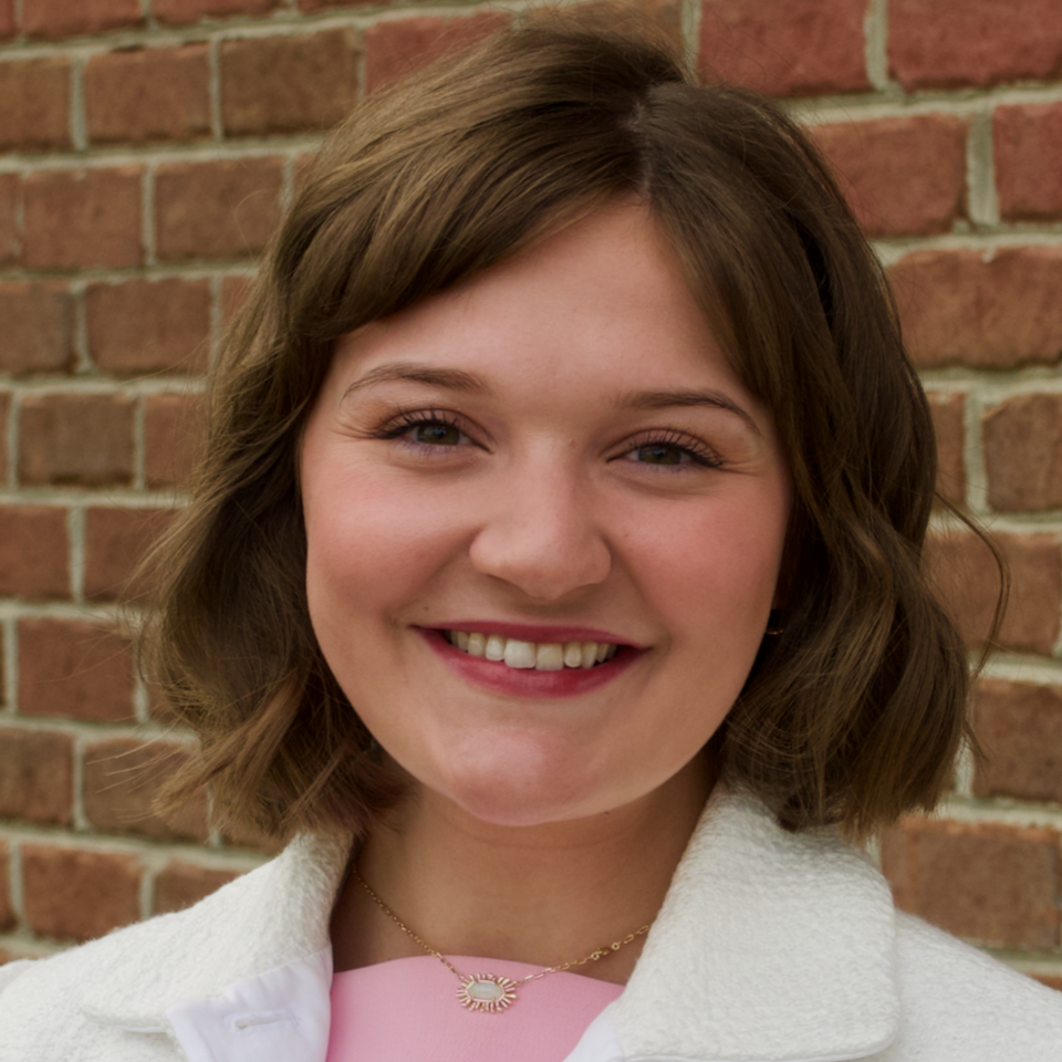 Ella Terry Headshot