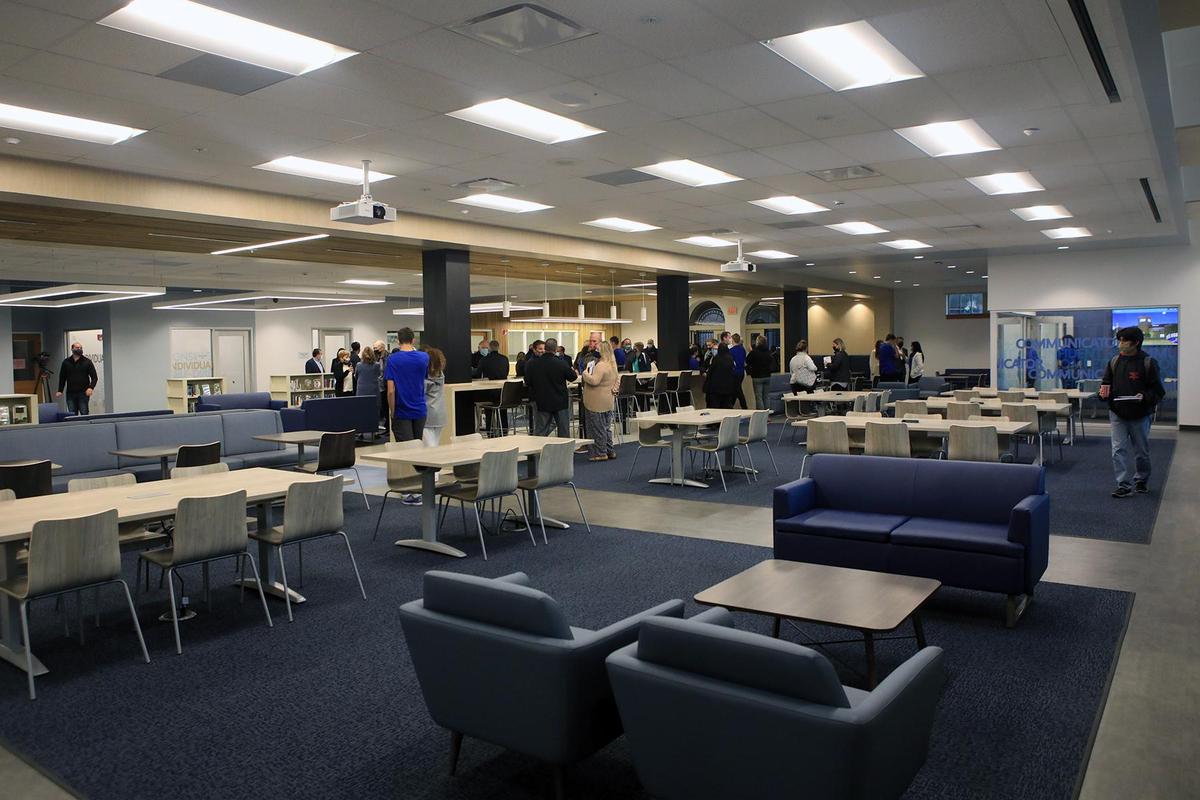 El Segundo High School Hosts Library Modernization Ribbon-Cutting Ceremony